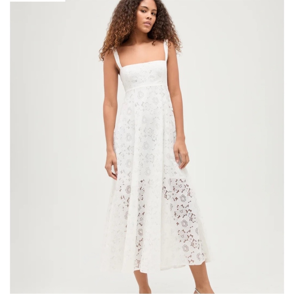 Elegant White Lace Dress